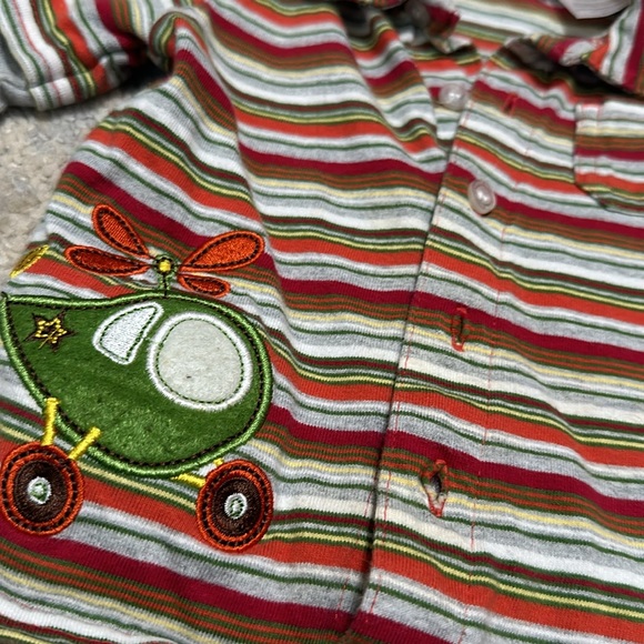 FREE WITH PURCHASE Baby boy button down shirt - Picture 2 of 4